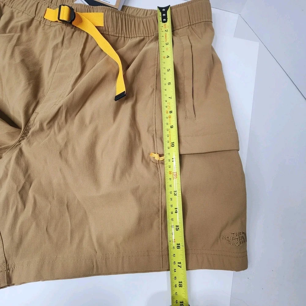 The North Face Men's 2XL Class V BLTD Shorts FlashDry Relaxed Fit Utility Brown